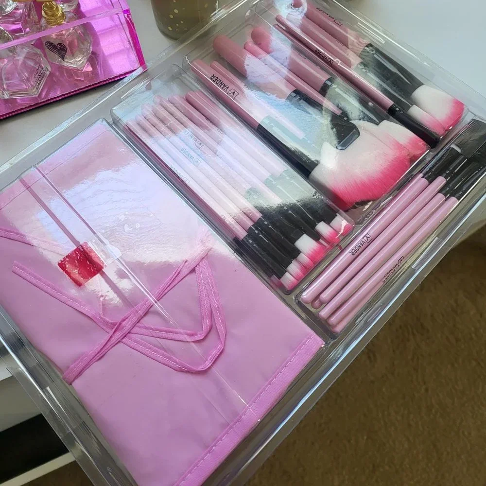 Makeup Brush set - BNIB - Picture 3 of 3